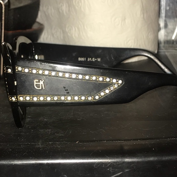 3 Pair of vintage Emanuelle Khanh sunglasses. - Picture 4 of 8